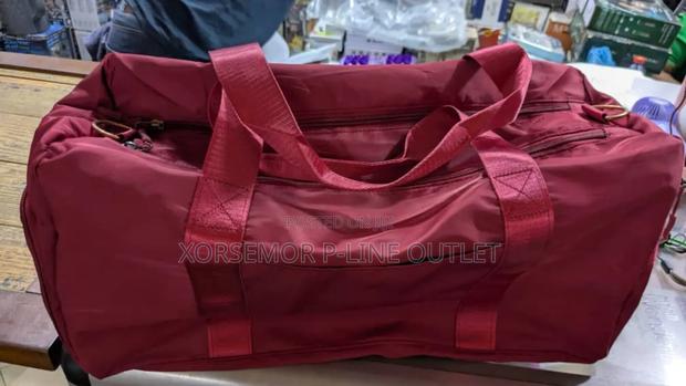Portable Sports or Travelling Bag · Photo 3