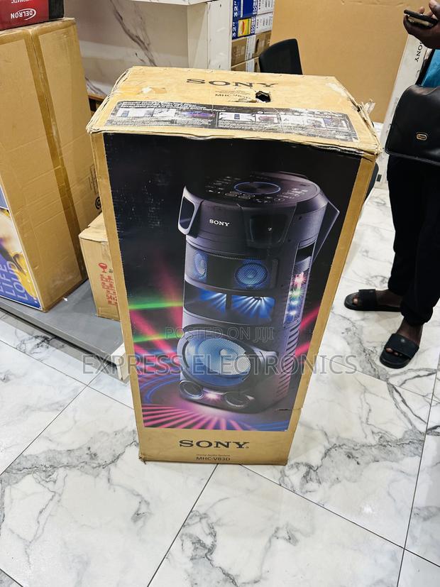 Ultra Modern MHC-V83d Sony Speakers · Photo 1