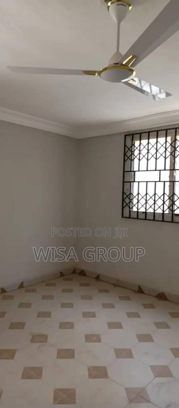 6bdrm Duplex in Wisa Group, Pokuase for rent · Photo 8