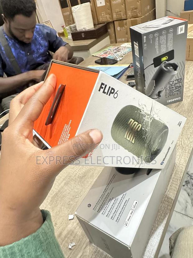 Dare to Listen Flip 6 Bluetooth Speaker · Photo 1