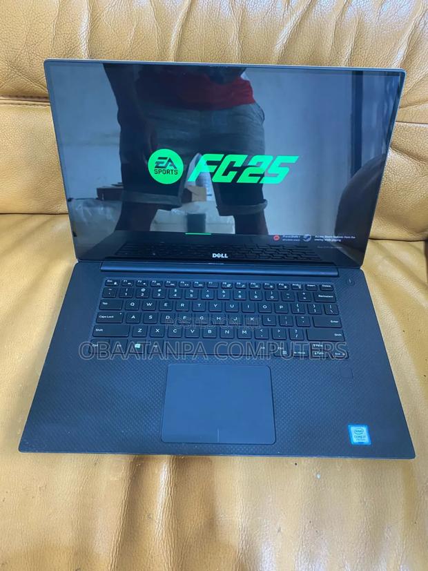Laptop Dell XPS 15 (9560) 8GB Intel Core i7 SSD 256GB · Photo 1