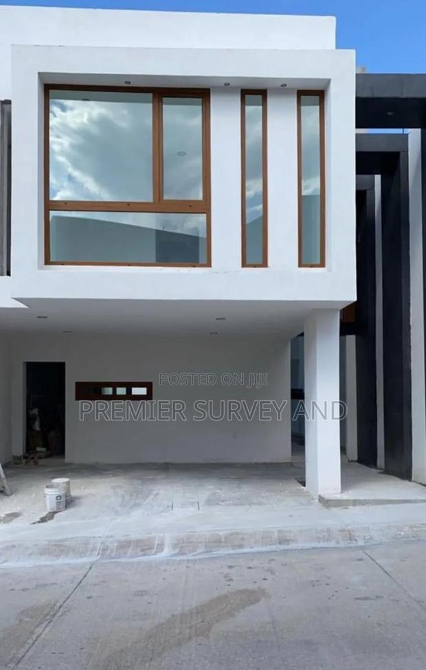 Building Construction Company · Photo 1