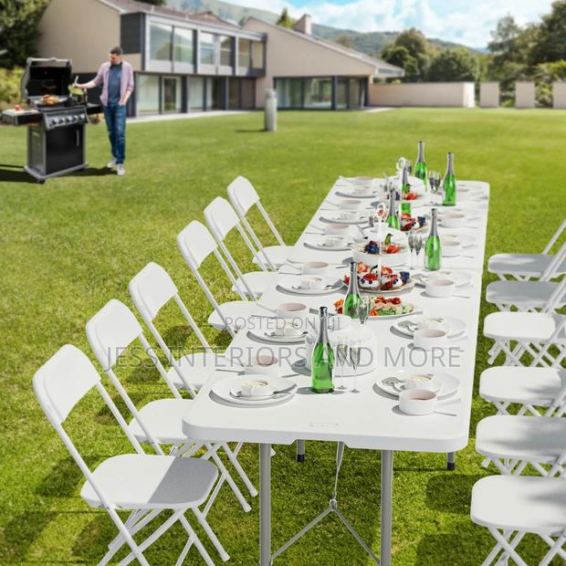 6ft Heavy Duty Plastic Folding Dining Table · Photo 2