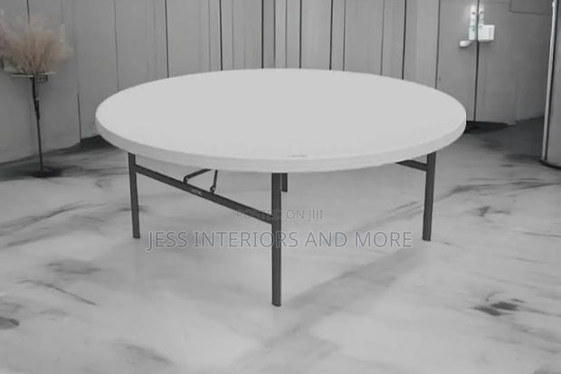 Foldable Outdoor Table (White) · Photo 1
