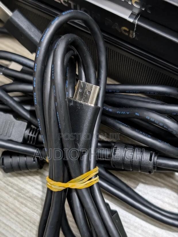 High Quality Hdmi to Hdmi Cable · Photo 2