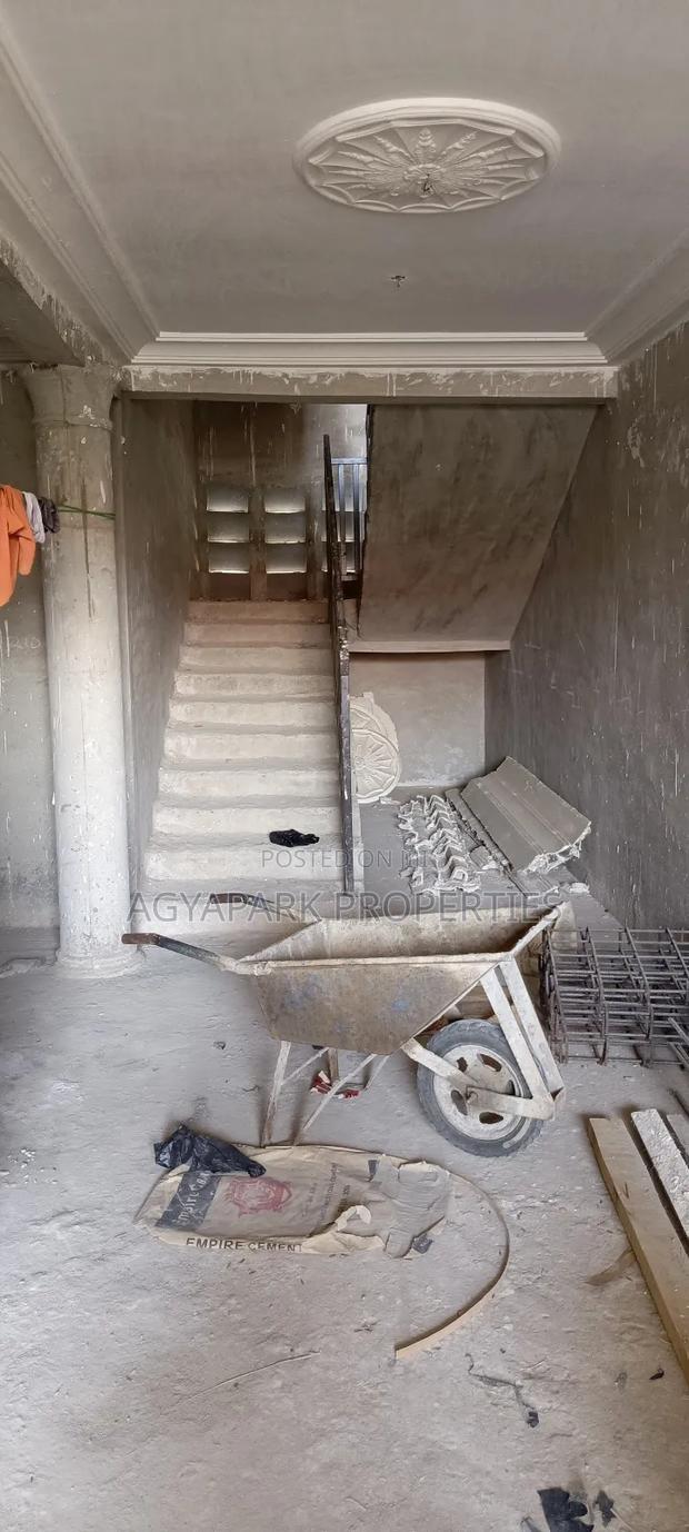 Apartment In Amasaman Three, Ga West Municipal For Sale · Photo 4