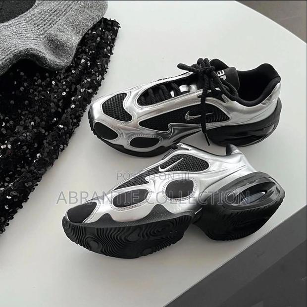 Nike Air Max Muse Sneaker · Photo 2
