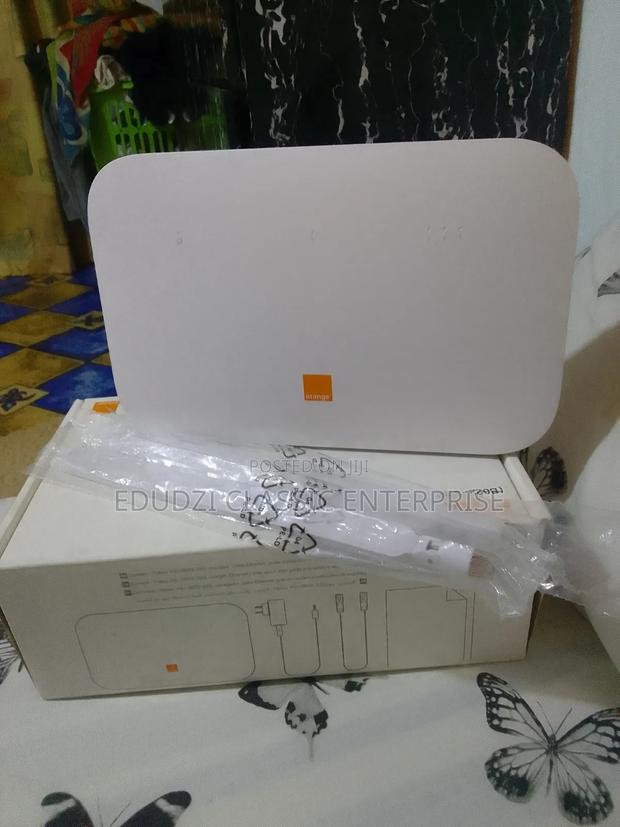 B622-335 5g Universal Tabo Flybox Router · Photo 1