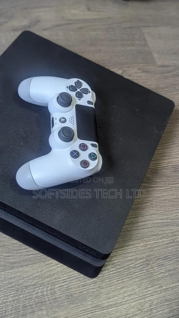 Neat Sony Playstation 4 Slim Jailbreak With Games Available · Photo 2