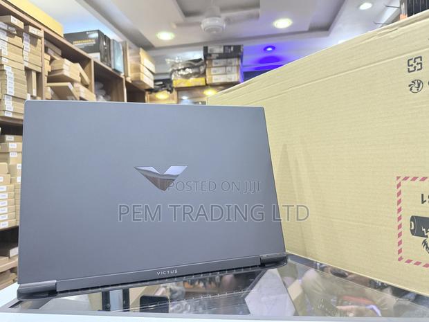 New Laptop HP Victus 16 16GB Intel Core I5 SSD 1T · Photo 2