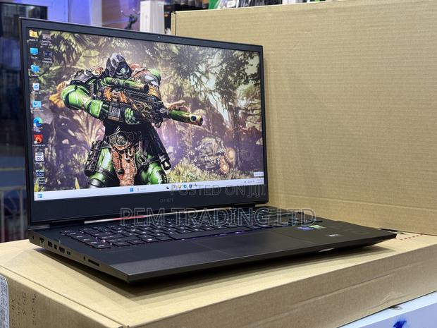 New Laptop HP Omen 17 16GB Intel Core I7 SSD 1T · Photo 1