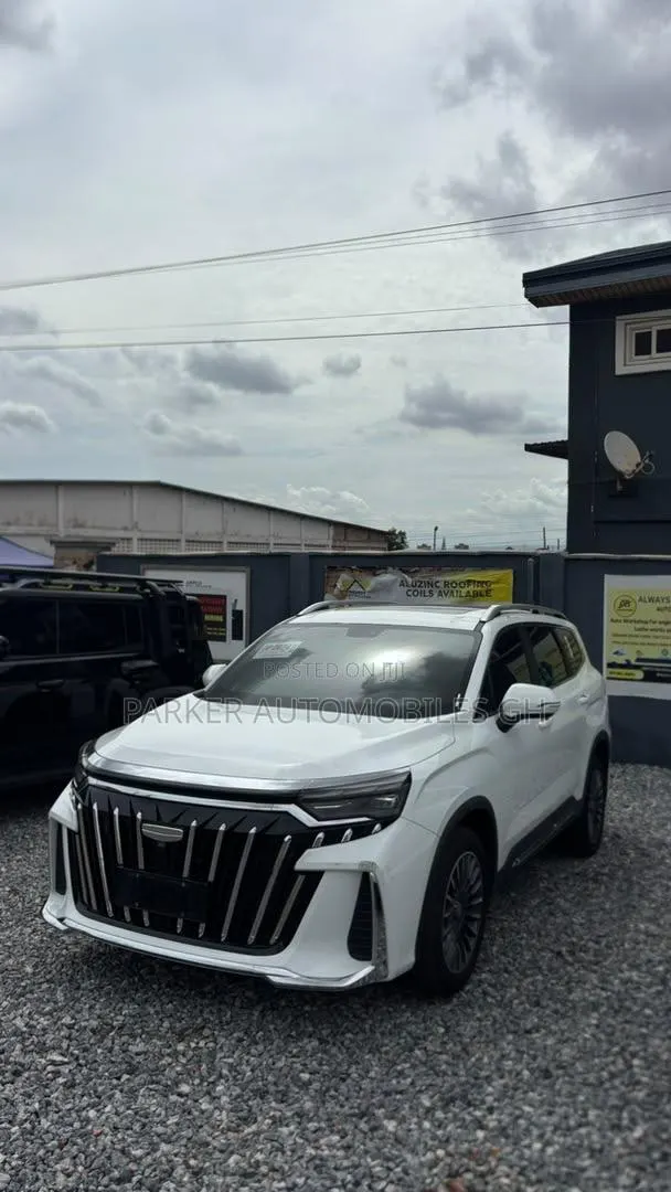 Geely Okavango 2024 White · Photo 1