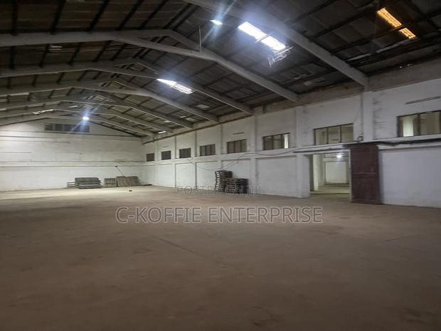 1500 SQM Warehouse at Labone 4 Rent · Photo 2