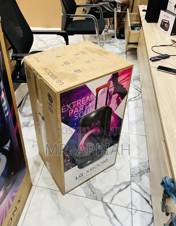 Check Out Lg Xl7s Portable Bluetooth Speaker. · Photo 1