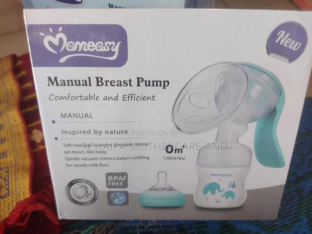Momeaay Manual Breast Pump · Photo 2