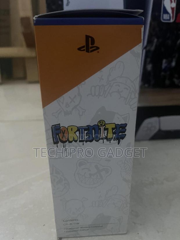 Fortnite Controller Sealed · Photo 3