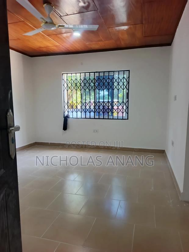 4bdrm Apartment in Dorns Properties, New Town for rent · Photo 7