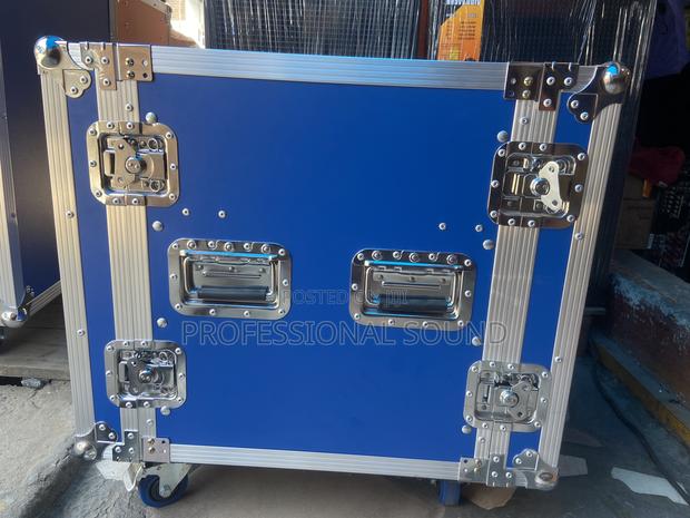 Amplify Rack 12u 2 Doors · Photo 1
