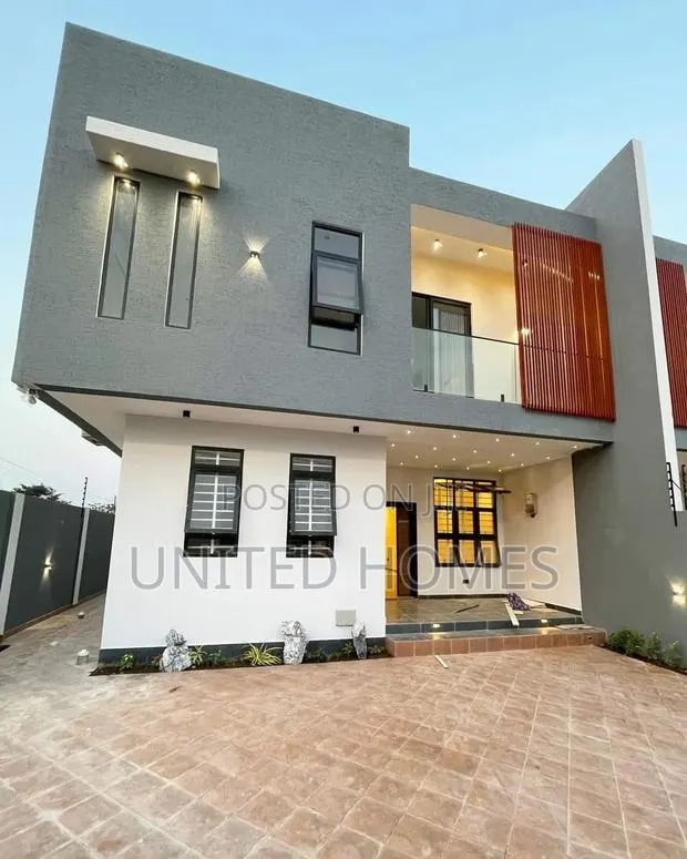 4bdrm House in Oyarifa for sale · Photo 1
