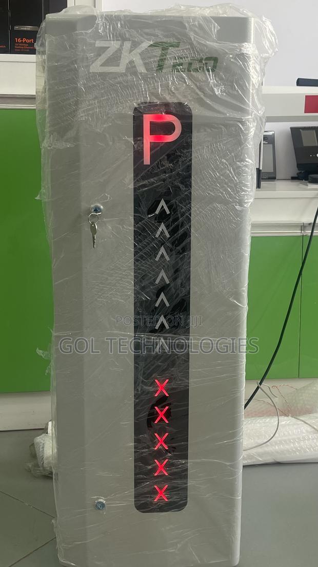 Pro Bg 3030 Entrance Control | Parking Barrier With Boom 6m · Photo 3