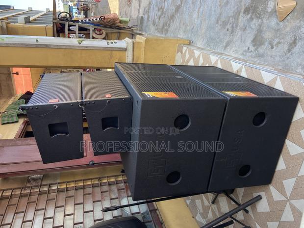 Full Set With Line Array · Photo 4
