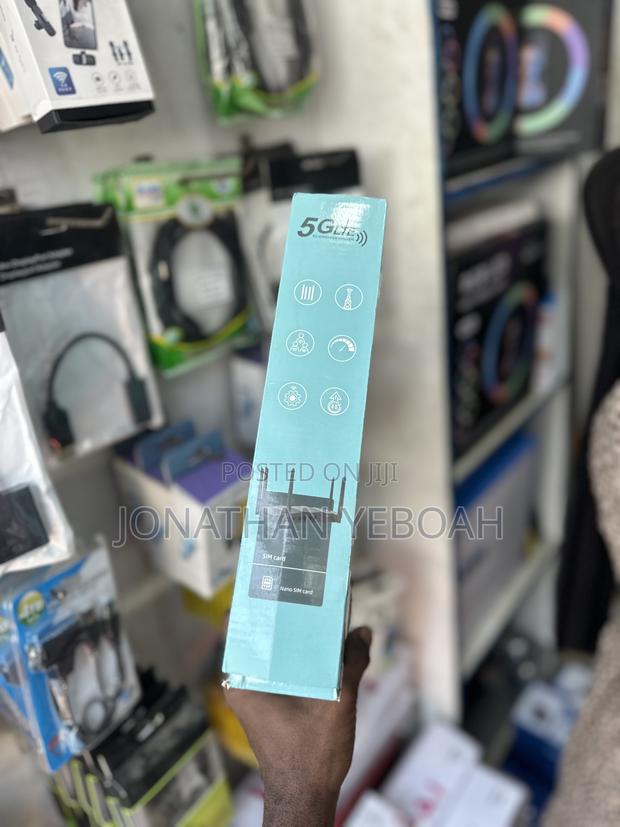5g/Lte Universal Router · Photo 2