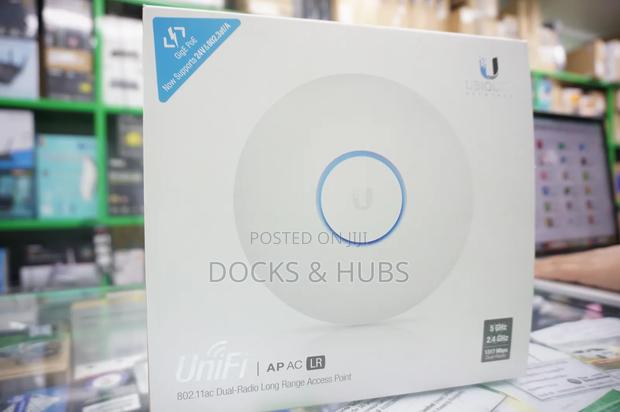 Ubiquiti Dual-Radio Long Range Access Point (Gigabit Poe
) · Photo 1