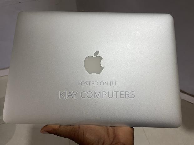 Laptop Apple MacBook Air 2012 4GB Intel Core i5 SSD 500GB · Photo 2
