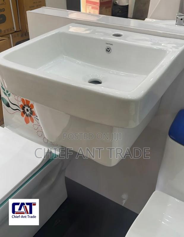Hung Basin. Nx105 · Photo 1