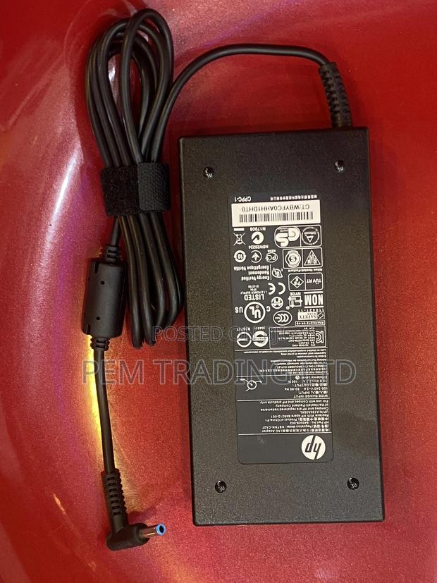 Original HP Charger/Adapter Blue Pin 150w · Photo 1
