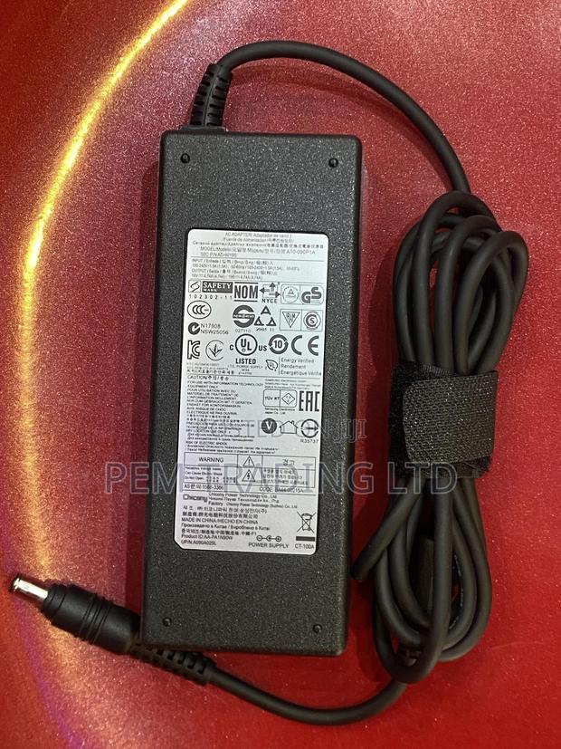 Original Samsung Charger/Adapter 5.5*3.0mm 90w · Photo 1