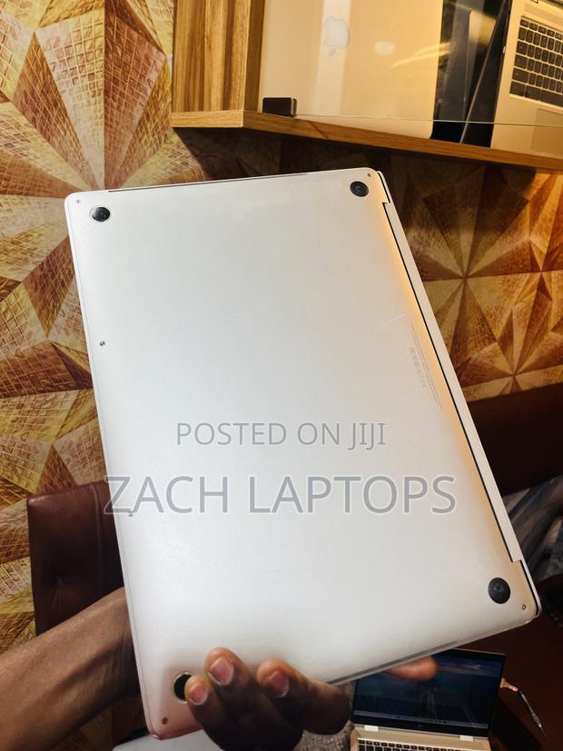 Laptop Apple MacBook 2017 16GB Intel Core i7 SSD 512GB · Photo 3
