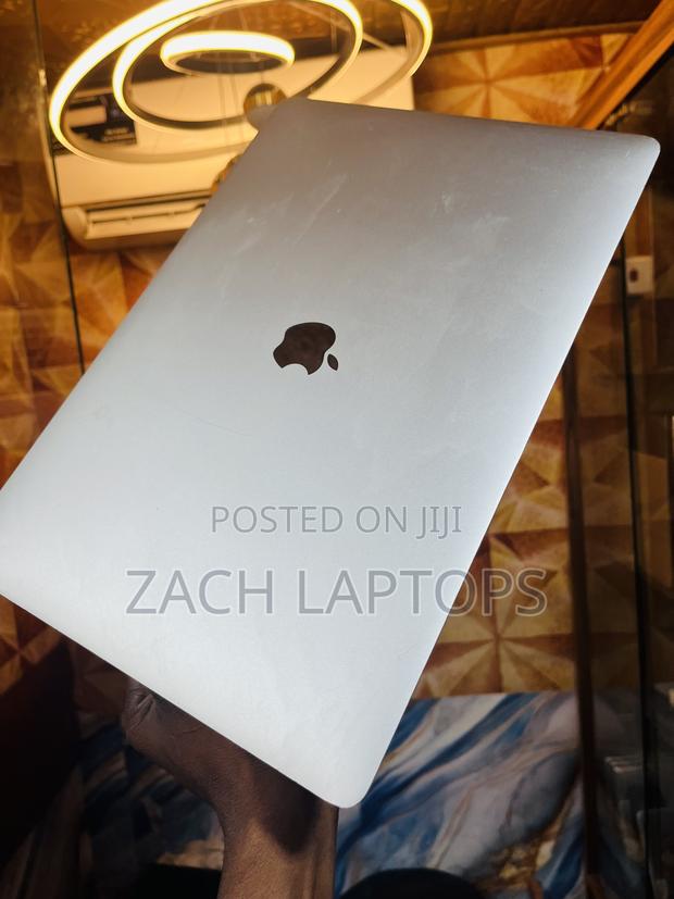 Laptop Apple MacBook 2017 16GB Intel Core i7 SSD 512GB · Photo 5