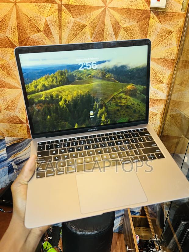Laptop Apple MacBook Air 2019 8GB Intel Core I5 SSD 128GB · Photo 3