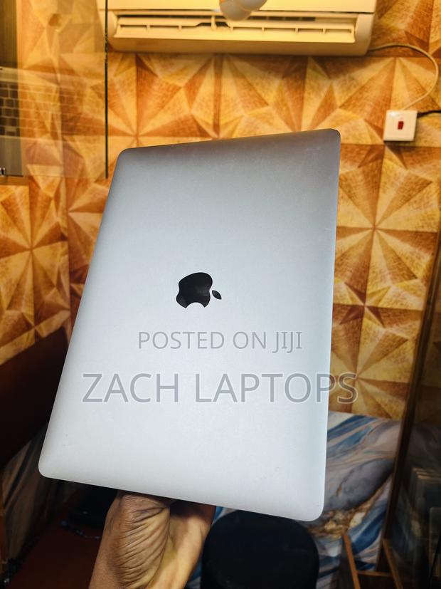 Laptop Apple MacBook Air 2019 8GB Intel Core I5 SSD 128GB · Photo 5
