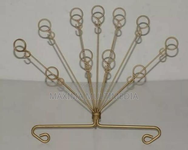 Brass Photo Stand or Holder · Photo 1