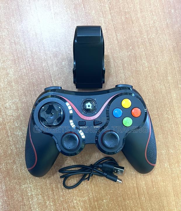 V13 Bluetooth Wireless Game Controller Pad · Photo 3