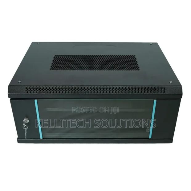 4u Cabinet Rack With Lock And Key · Photo 1