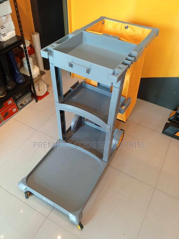 Cleaning Cart · Photo 1