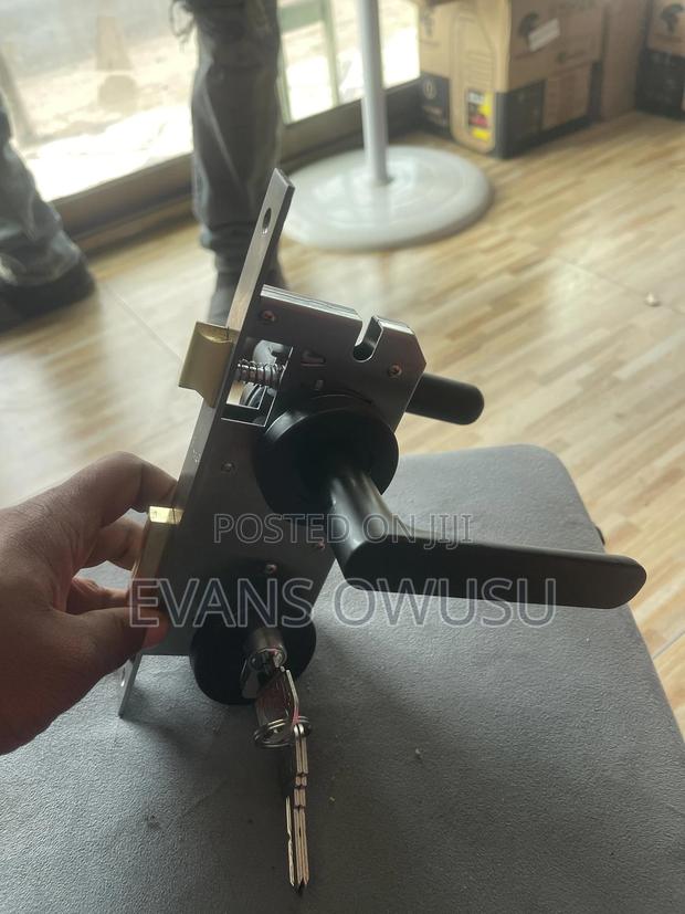 Quality Door Lock · Photo 2