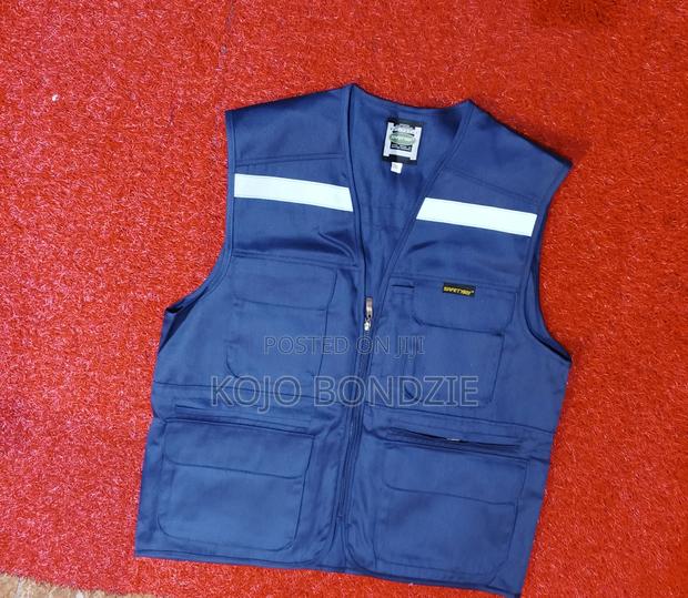 Media Reflective Vest · Photo 1