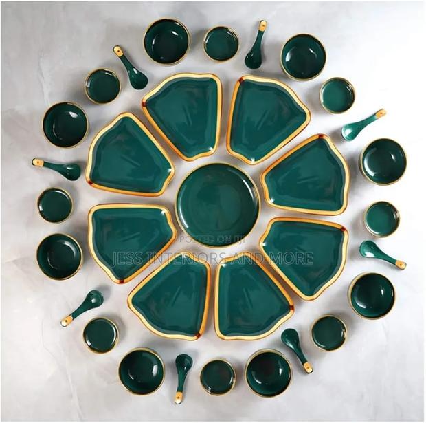 Dinnerware Set for 8 People (32 -Piece Set) · Photo 3