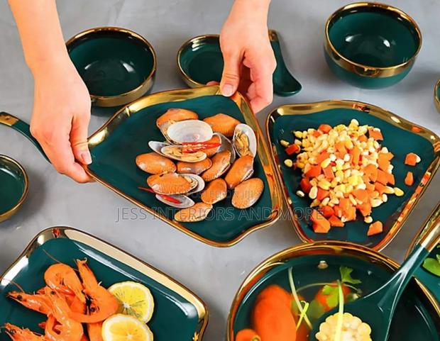 Dinnerware Set for 8 People (32 -Piece Set) · Photo 4