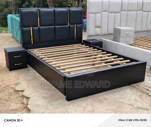 Double Bed Frame · Photo 1