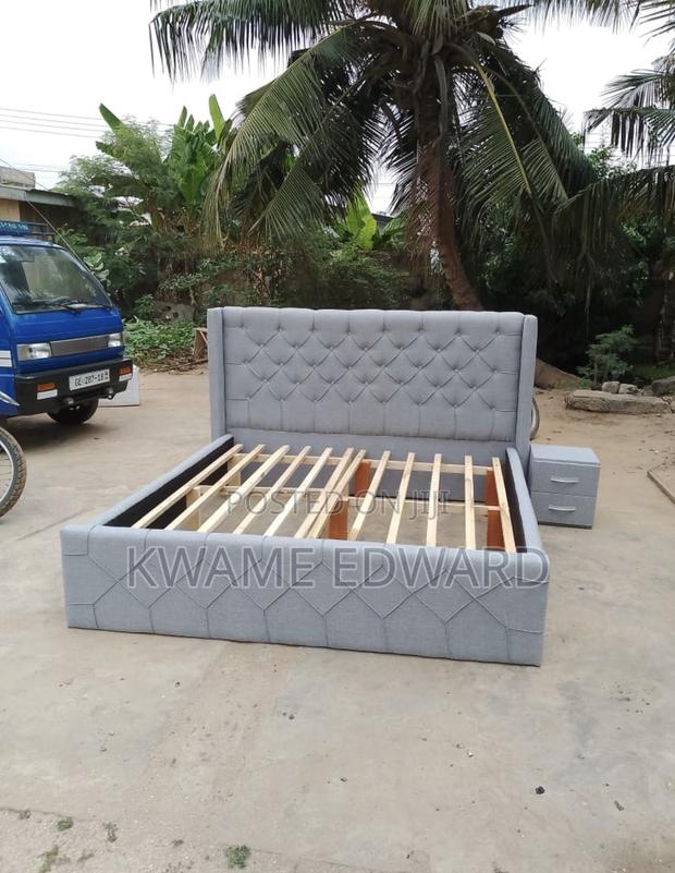Queen Size Bed Frame With One Drawer · Photo 1