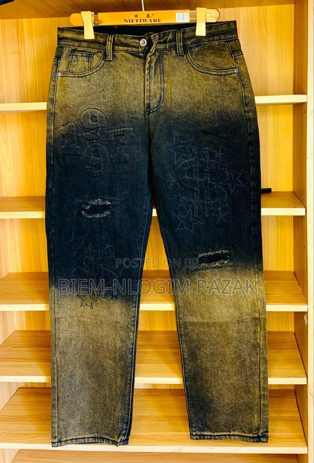 Jeans Baggers Available in Stock · Photo 3