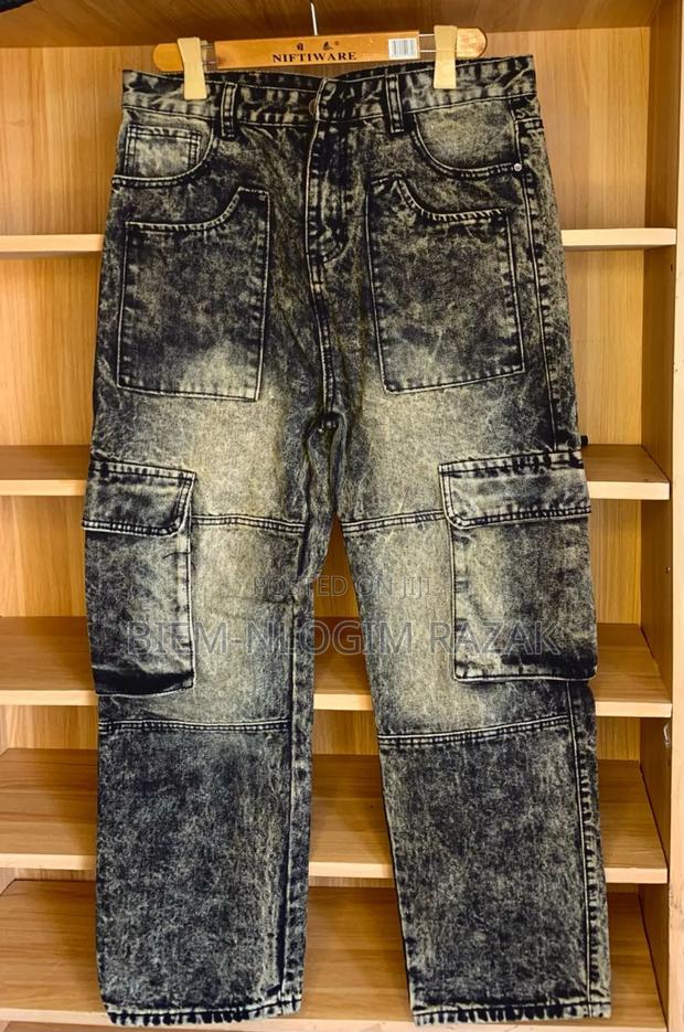 Jeans Baggers Available in Stock · Photo 4