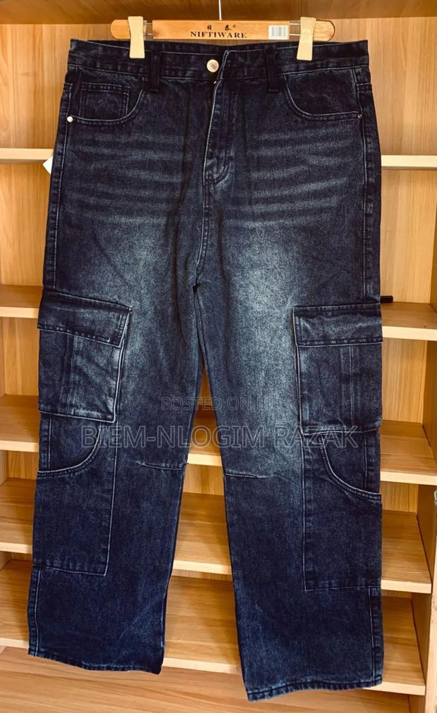 Jeans Baggers Available in Stock · Photo 5