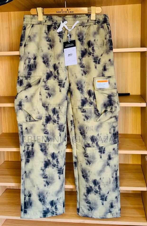 Camouflage Free-Leg Joggers Available in Stock · Photo 1