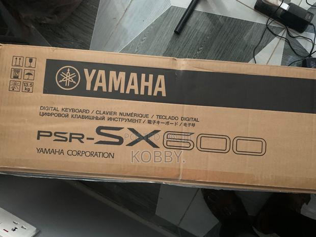 Yamaha PSR Sx600 · Photo 1